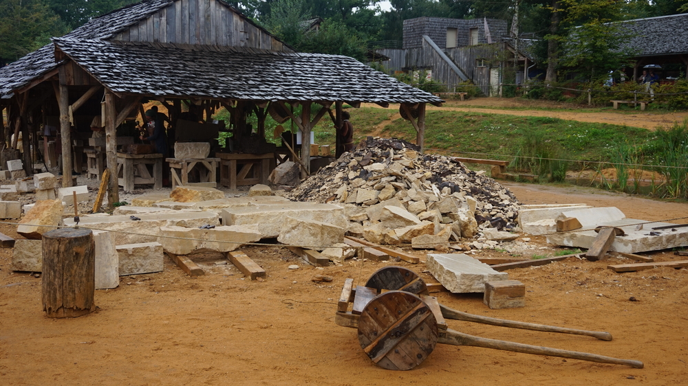 taille-de-pierre-guedelon