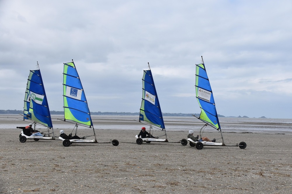 char a voile face mer