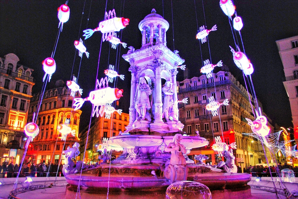 fete-des-lumieres-place