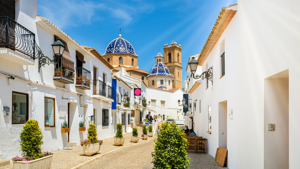 Street,Of,Altea,Old,Town,In,Spain.,Beautiful,Village,With