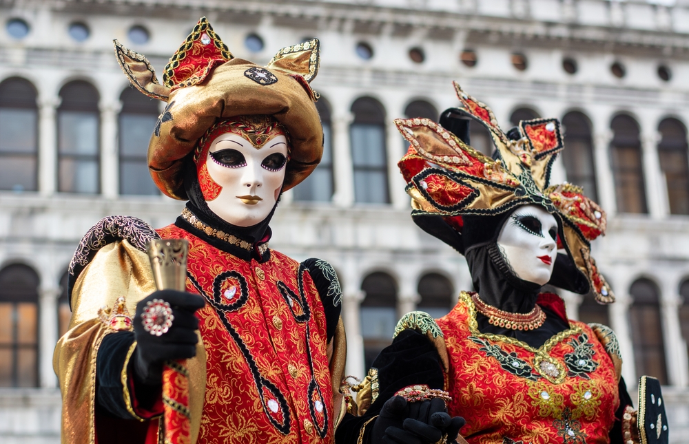 couple-masque-san-marco-venise