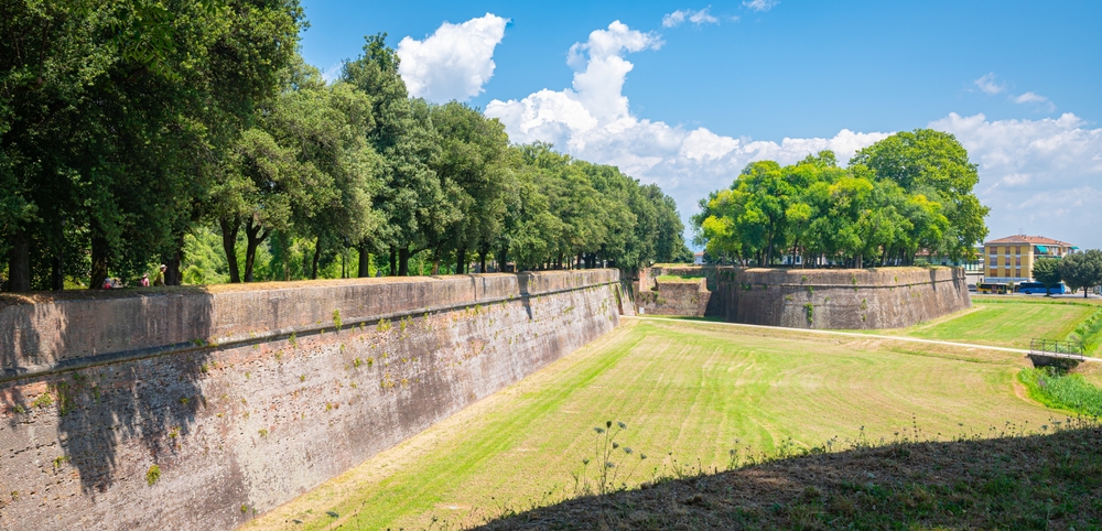 Old,City,Wall,Of,The,Historic,City,Of,Lucca,In