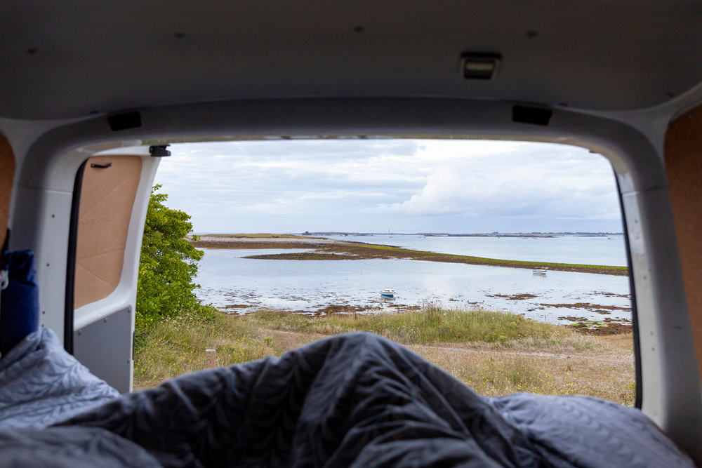vue-cote-bretonne-depuis-van