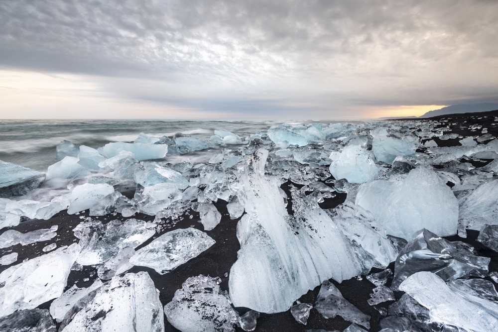 Diamond,Beach,,Icebergs,At,The,Black,Lava,Beach,,Near,Glacier